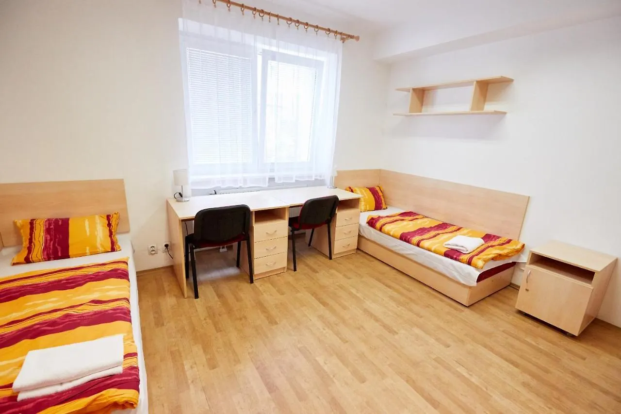 University Hotel Prag Çek Cumhuriyeti